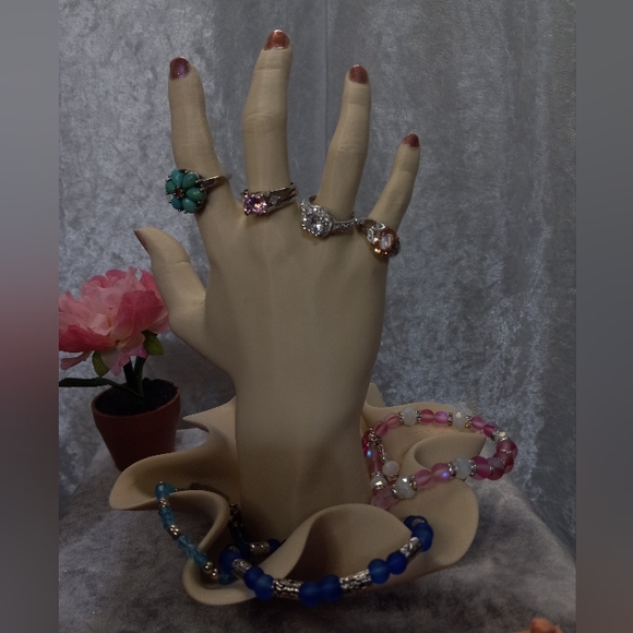Handmade 3d Printed Jewelry Ring Stand Holder Display - Picture 12 of 12